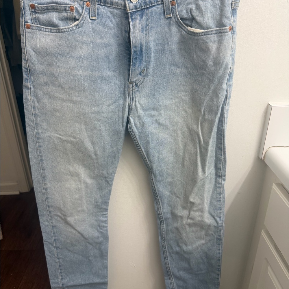 Levi's Men's Light Blue Straight Jeans